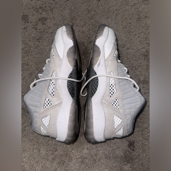 Men’s Jordan - Picture 4 of 6